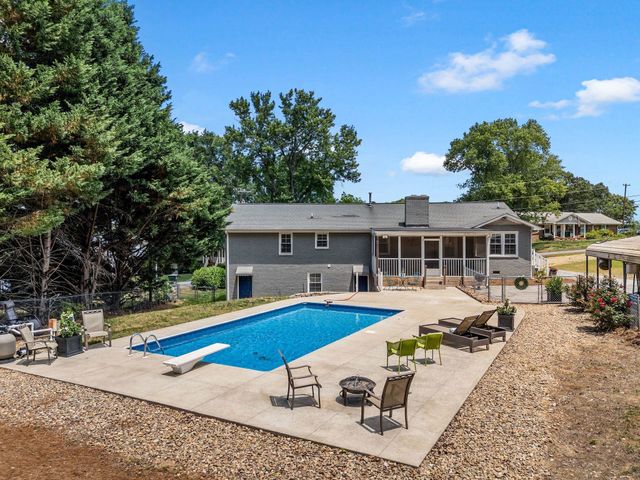 108 Churchill Avenue, Greer, SC 29651