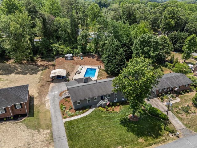 108 Churchill Avenue, Greer, SC 29651