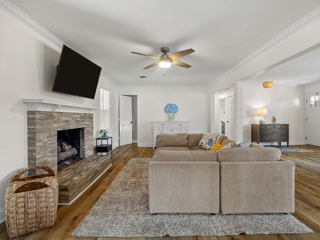 108 Churchill Avenue, Greer, SC 29651