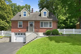12 Logwynn Lane, Cortlandt Manor, NY 10567