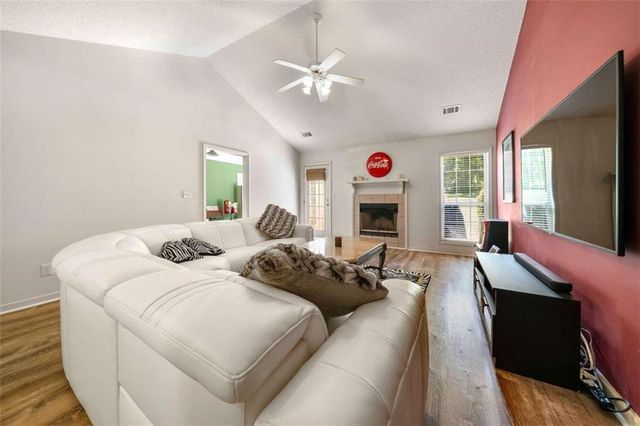 5 Queens Court, Sharpsburg, GA 30277
