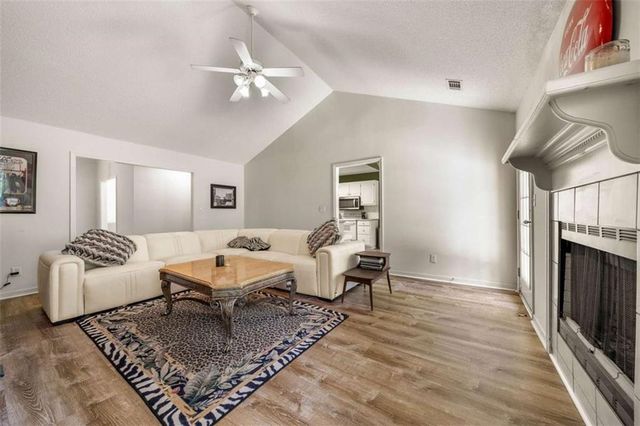 5 Queens Court, Sharpsburg, GA 30277