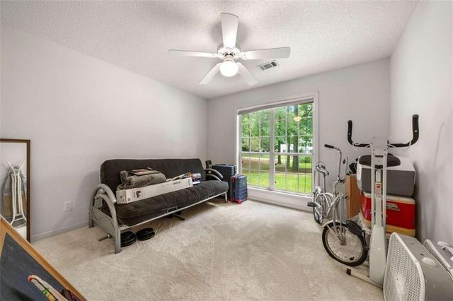 5 Queens Court, Sharpsburg, GA 30277