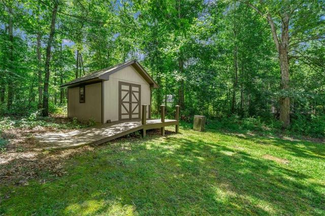 5 Queens Court, Sharpsburg, GA 30277