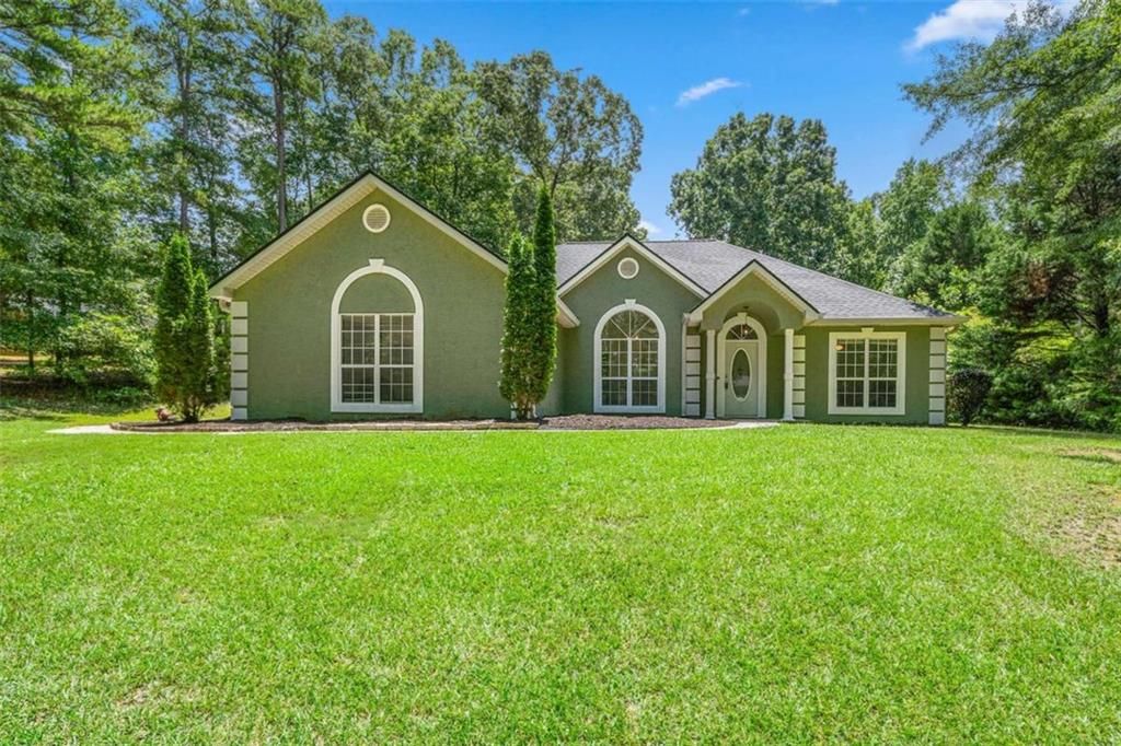 5 Queens Court, Sharpsburg, GA 30277