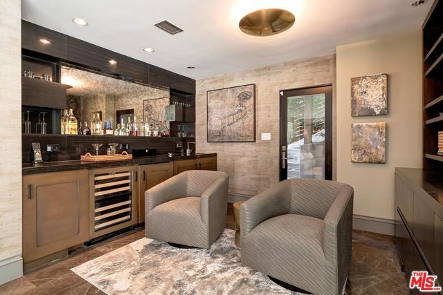 3300 N Knoll Drive, Los Angeles, CA 90068