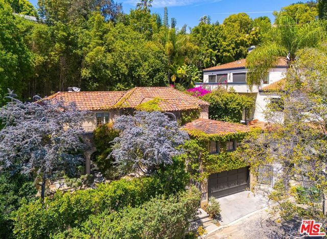 3300 N Knoll Drive, Los Angeles, CA 90068