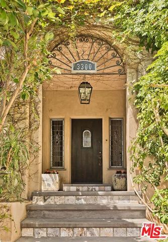 3300 N Knoll Drive, Los Angeles, CA 90068