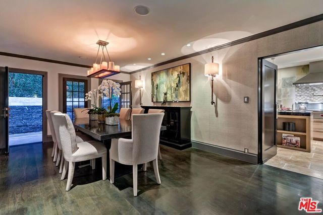 3300 N Knoll Drive, Los Angeles, CA 90068