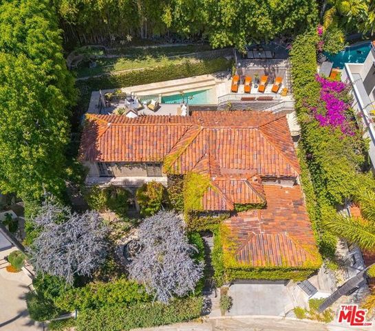 3300 N Knoll Drive, Los Angeles, CA 90068