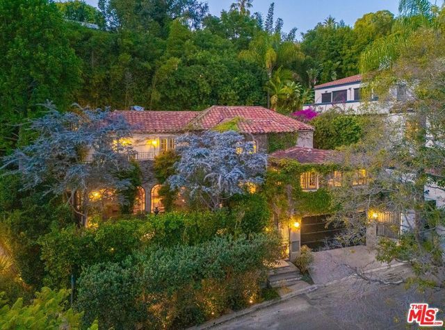 3300 N Knoll Drive, Los Angeles, CA 90068
