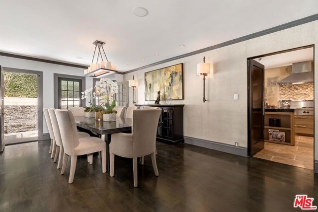 3300 N Knoll Drive, Los Angeles, CA 90068