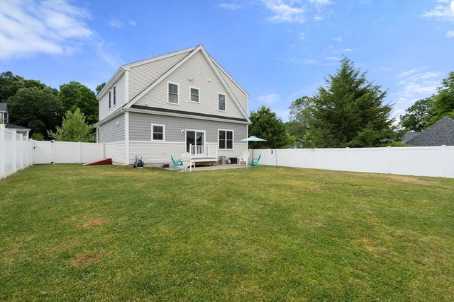 1 Sumner Street, Norfolk, MA 02056