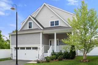1 Sumner Street, Norfolk, MA 02056