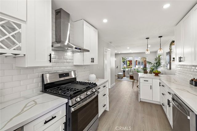 108 Danbury, Costa Mesa, CA 92626