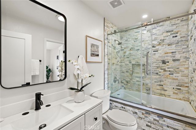 108 Danbury, Costa Mesa, CA 92626