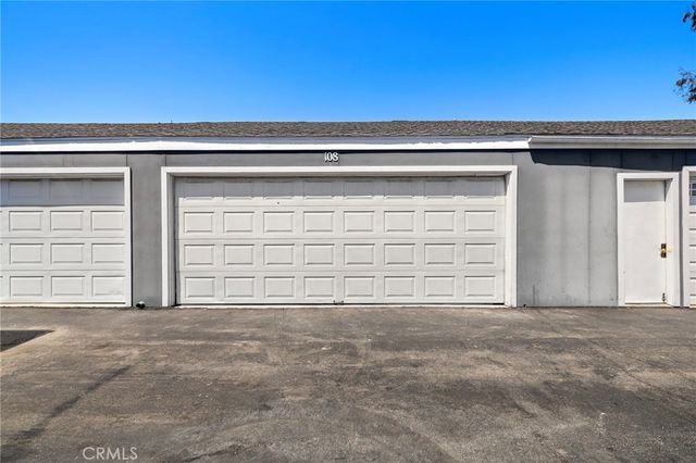 108 Danbury, Costa Mesa, CA 92626