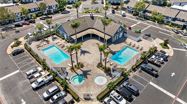 108 Danbury, Costa Mesa, CA 92626