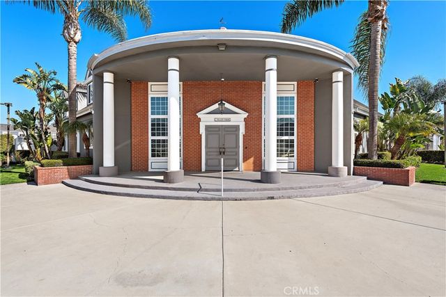 108 Danbury, Costa Mesa, CA 92626