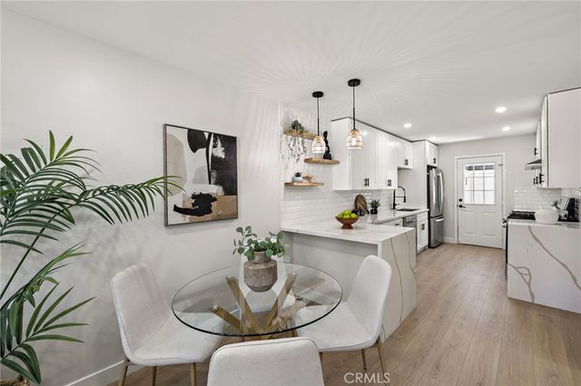 108 Danbury, Costa Mesa, CA 92626