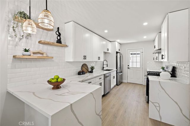 108 Danbury, Costa Mesa, CA 92626