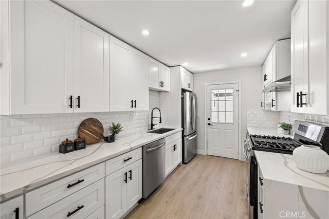 108 Danbury, Costa Mesa, CA 92626