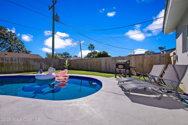 557 Ixora Drive, Melbourne, FL 32935