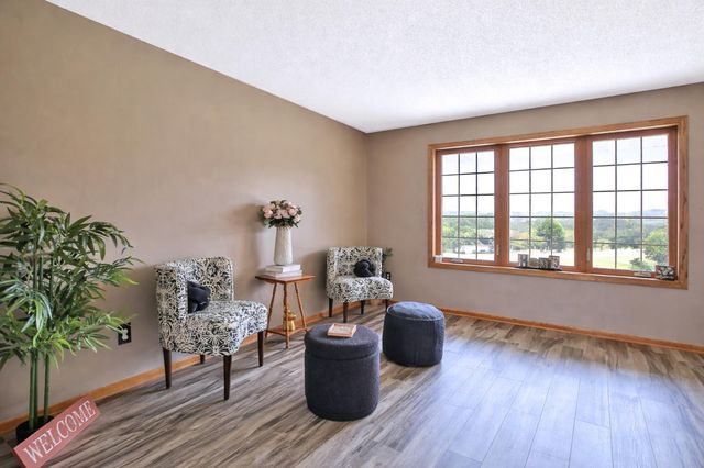 6221 Townsview Lane SE, Rochester, MN 55904