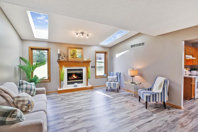 6221 Townsview Lane SE, Rochester, MN 55904