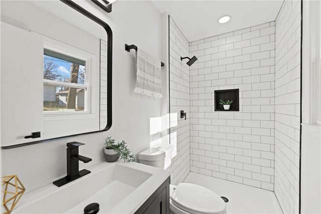 7325 Hardy Avenue, Raytown, MO 64133