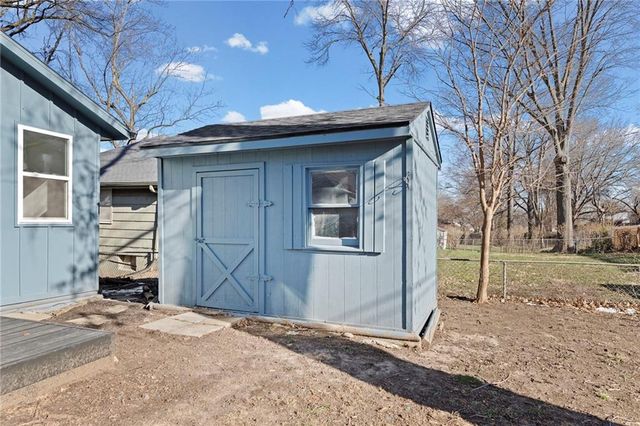 7325 Hardy Avenue, Raytown, MO 64133