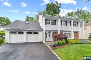 4 Kimberly Way, River Edge, NJ 07661