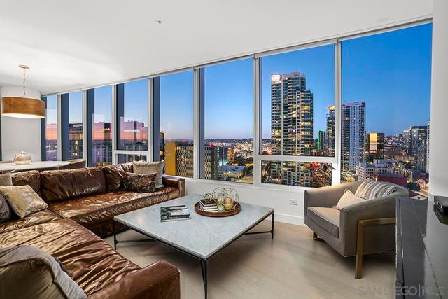 888 W E Street 1801, San Diego, CA 92101