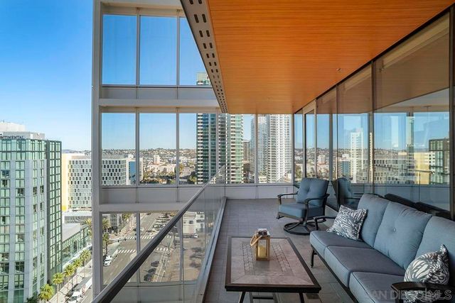 888 W E Street 1801, San Diego, CA 92101
