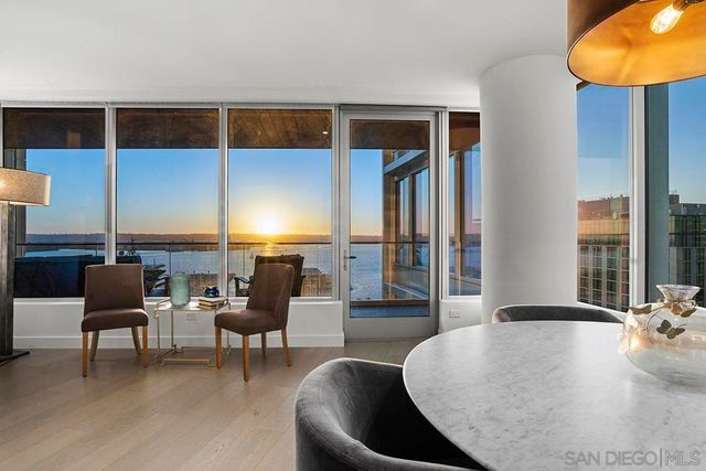 888 W E Street 1801, San Diego, CA 92101