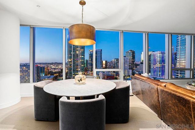 888 W E Street 1801, San Diego, CA 92101