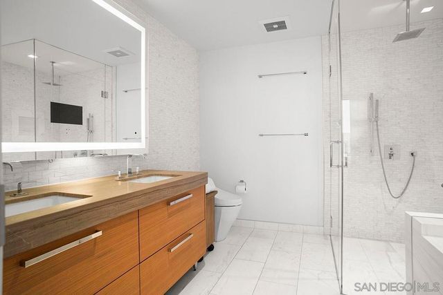 888 W E Street 1801, San Diego, CA 92101