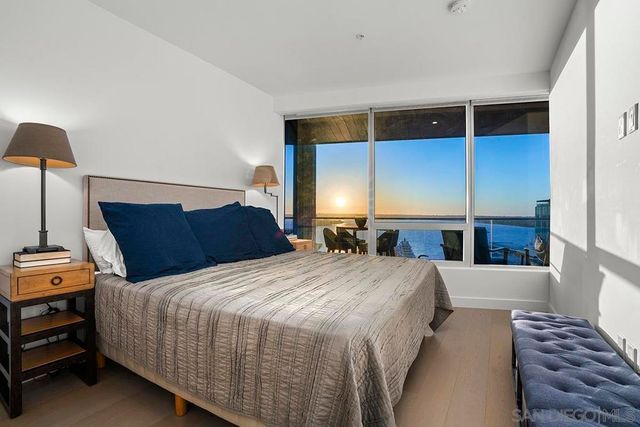 888 W E Street 1801, San Diego, CA 92101