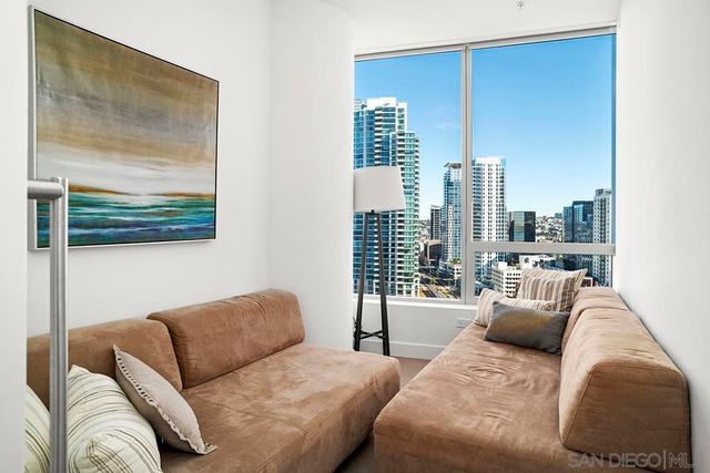888 W E Street 1801, San Diego, CA 92101