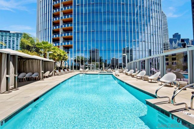 888 W E Street 1801, San Diego, CA 92101