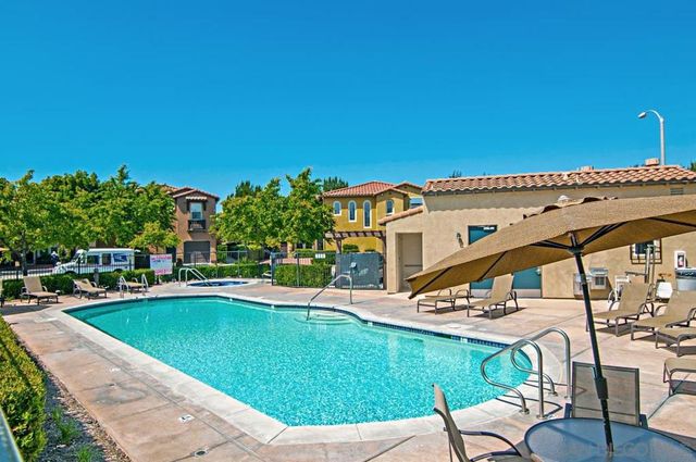 13285 Calle Del Campo 5, San Diego, CA 92129