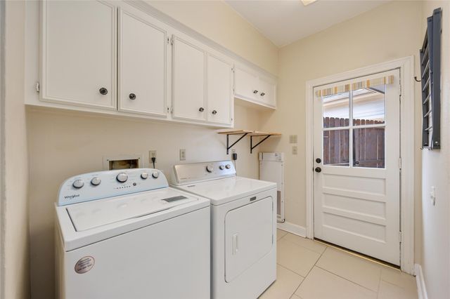 11930 Carriage Hill Drive, Houston, TX 77077