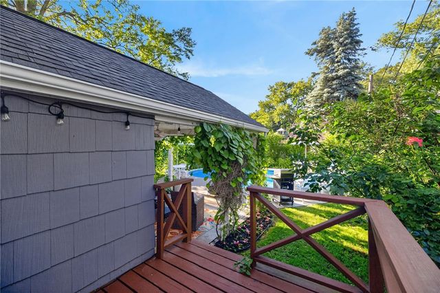 74 Pontiac Drive, Irondequoit, NY 14617