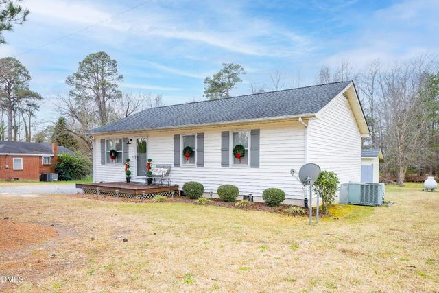 1854 Pope Road, Dunn, NC 28334