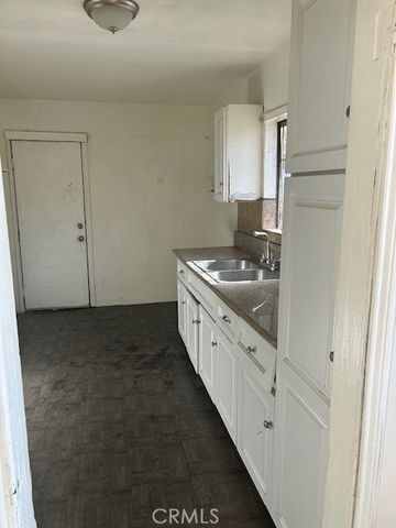 156 W 84th, Los Angeles, CA 90003