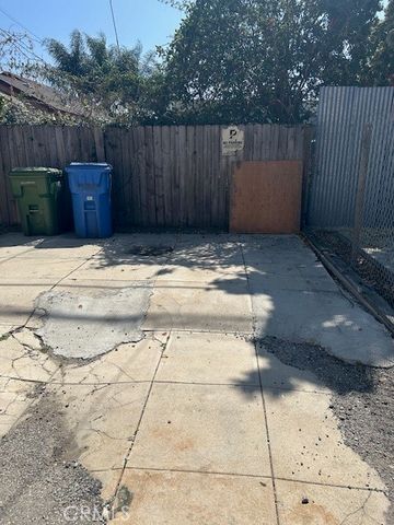 156 W 84th, Los Angeles, CA 90003