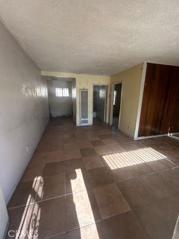 156 W 84th, Los Angeles, CA 90003