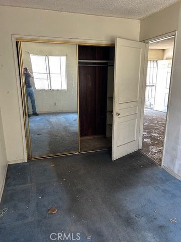 156 W 84th, Los Angeles, CA 90003
