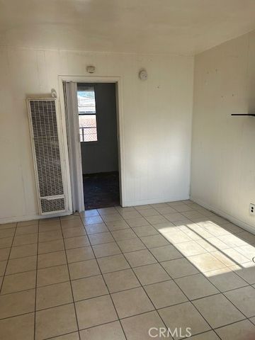 156 W 84th, Los Angeles, CA 90003