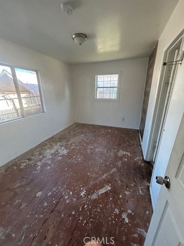 156 W 84th, Los Angeles, CA 90003